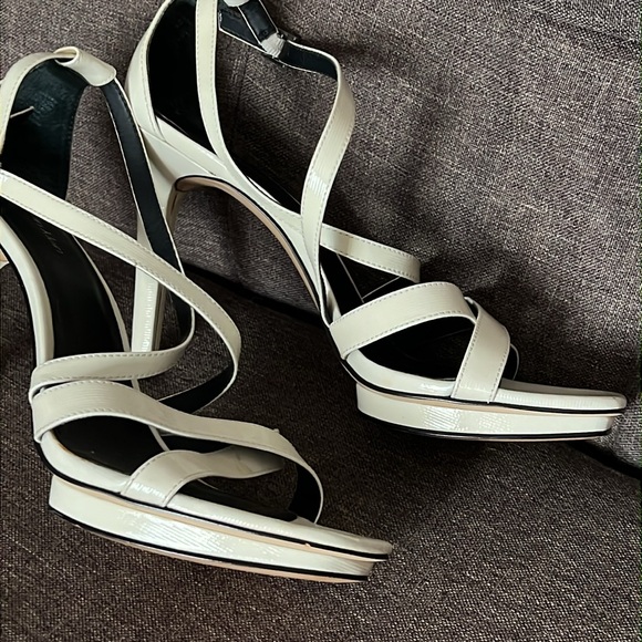 CALVIN KLEIN VONNIE STRAPPY HEELS - Picture 3 of 9
